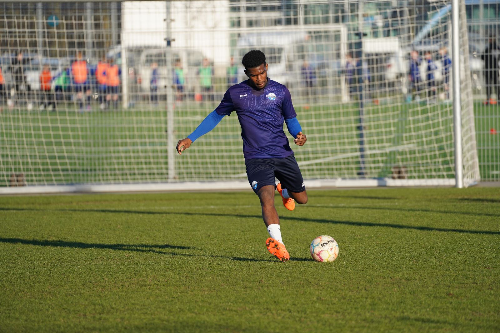 Athleten Mentalcoaching – Edward Ayertey mit Fußballern